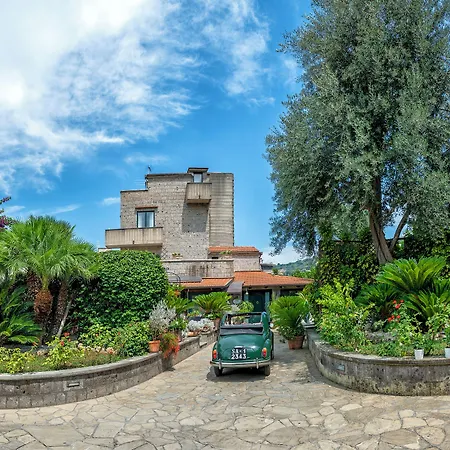 Panzió Garden Tower Relais Sorrento 3*