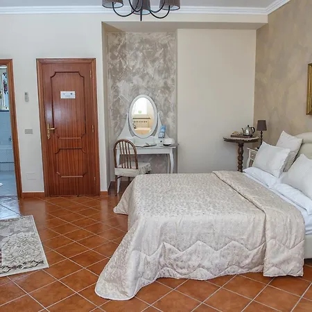 Alojamento de Acomodação e Pequeno-almoço Concetta 3*