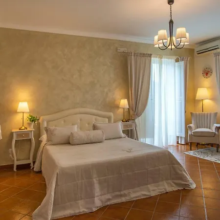 Alojamento de Acomodação e Pequeno-almoço Concetta Sorrento