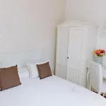 Garden Tower Relais