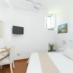 Garden Tower Relais فندق مبيت وإفطار
