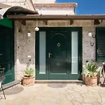 Garden Tower Relais فندق مبيت وإفطار سورينتو