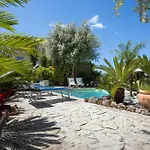 Garden Tower Relais فندق مبيت وإفطار