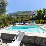Garden Tower Relais فندق مبيت وإفطار 3*