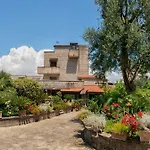 Garden Tower Relais Couette-café