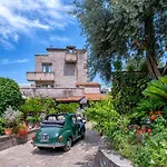 Couette-café Garden Tower Relais