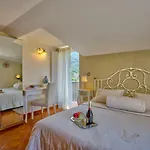 Garden Tower Relais Couette-café 3*