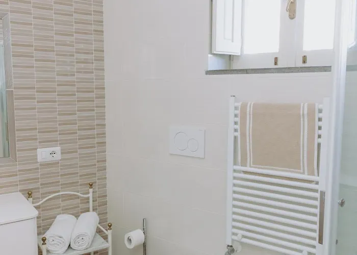 住宿加早餐酒店 Garden Tower Relais Sorrento 索伦托