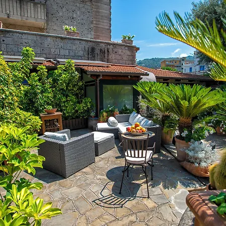 Garden Tower Relais Sorrento Bed & Breakfast 3*