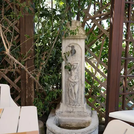 Frühstückspension Garden Tower Relais Sorrent